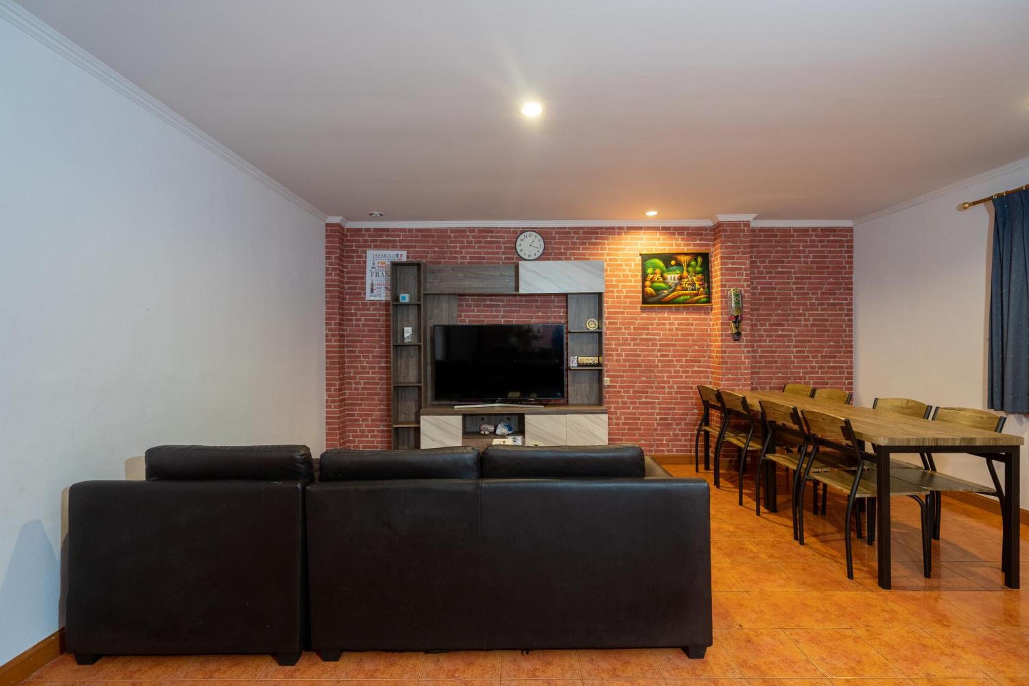 Patong Central Residence & Apartment Szoba fotó