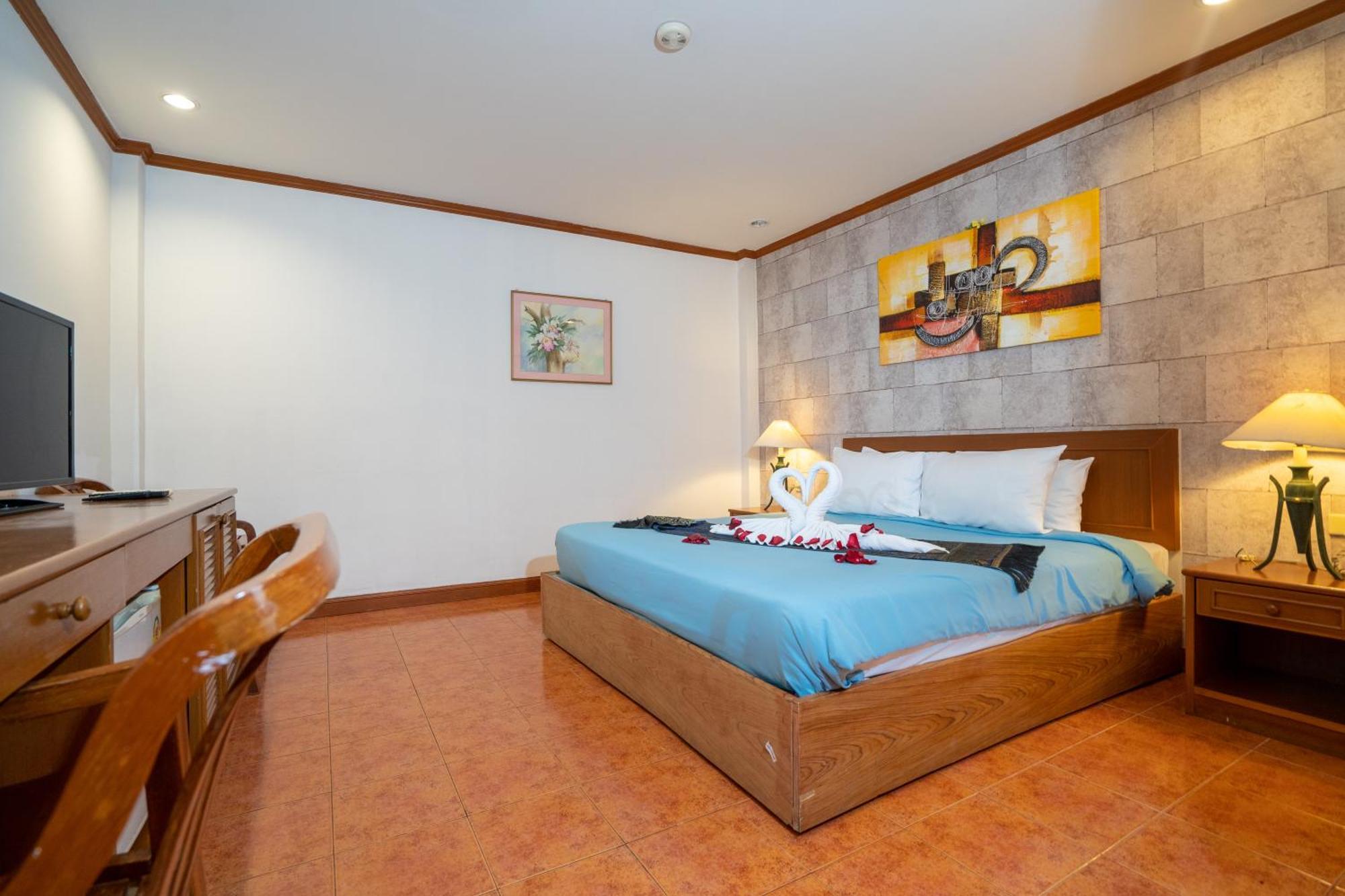 Patong Central Residence & Apartment Szoba fotó